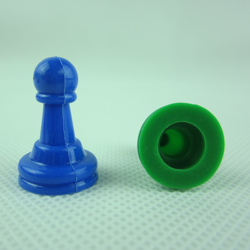 ゲームボードプレーヤー用プラスチックチェス,24x16mm, - Board Game Quoridor のレビューと価格